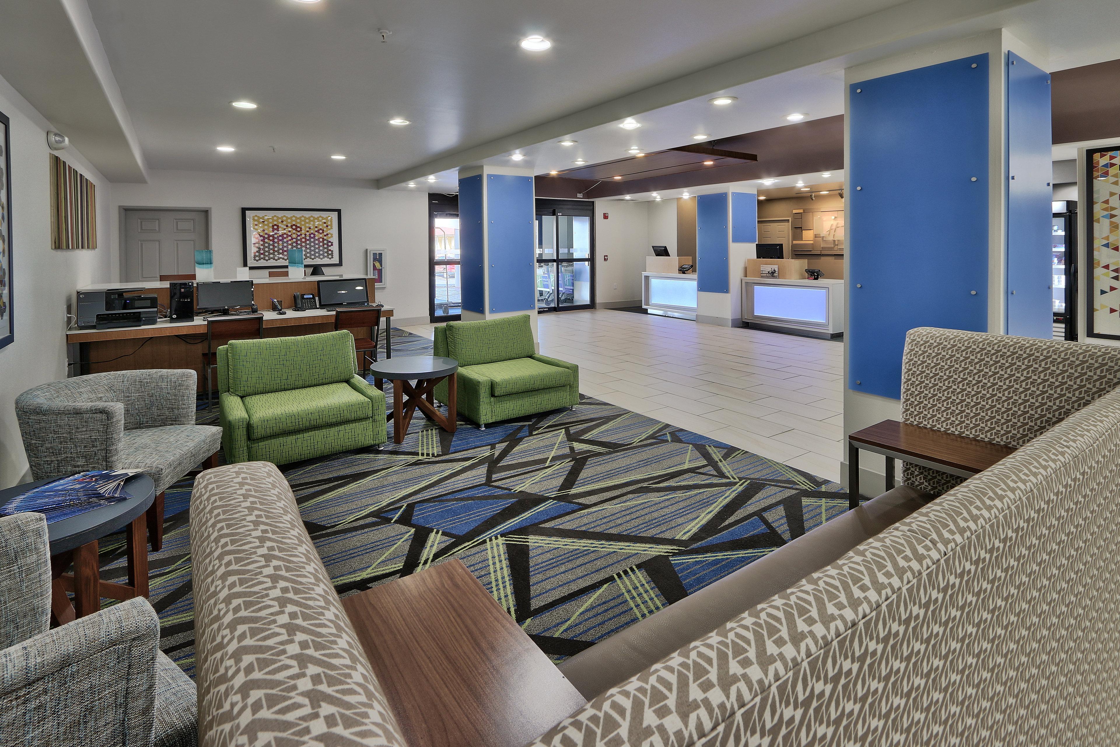 Holiday Inn Express Santa Rosa By Ihg Екстериор снимка
